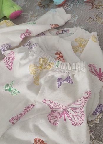 Çok Renkli Kelebek Desenli Çocuk Pijama Takımı - Görsel 6