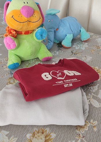 Kız Çocuk Renkli Baskılı Kapüşonlu Sweatshirt - Görsel 3