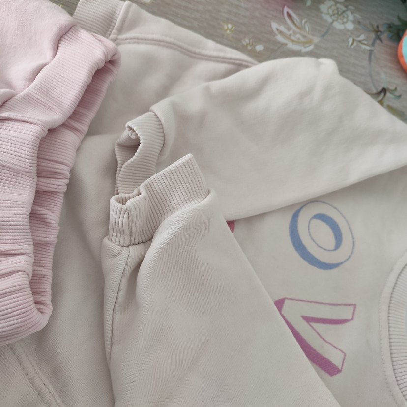 Beyaz Nakışlı Bebek Önlüğü 12-18 Ay - Görsel 3