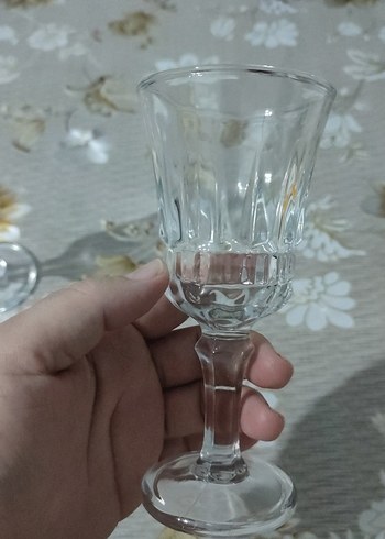 Ayaklı Küçük Bardak kahve yani - Görsel 2