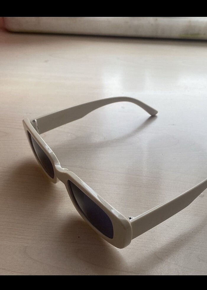 renkli camlı güneş gözlüğü - Görsel 5