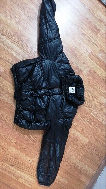 Zara mont