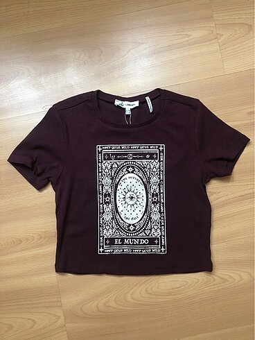 crop tshirt