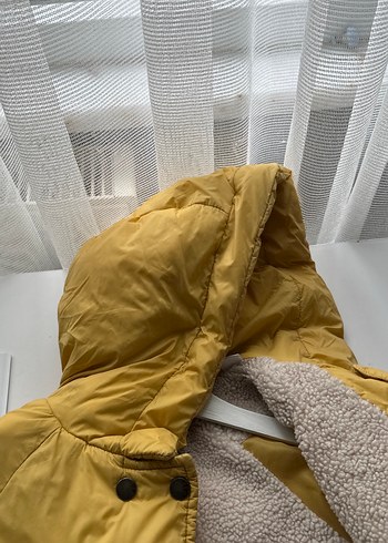 Sarı Kapüşonlu Erkek Çocuk Mont - Görsel 7