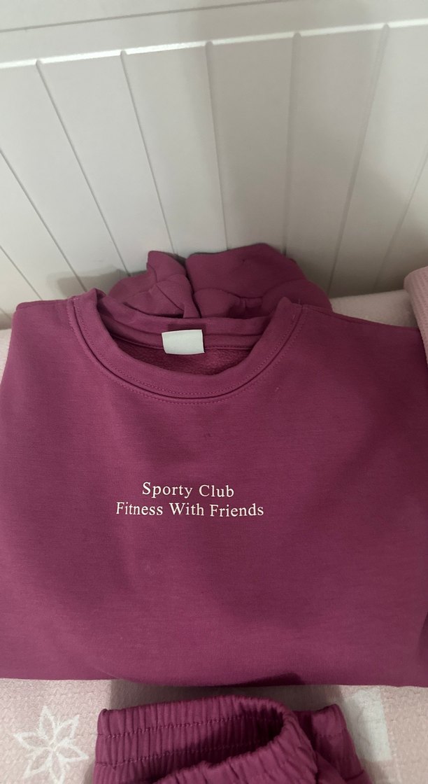 Bordo ve Pastel Kız Eşofman Takımı bu ıkı takımları - Görsel 2