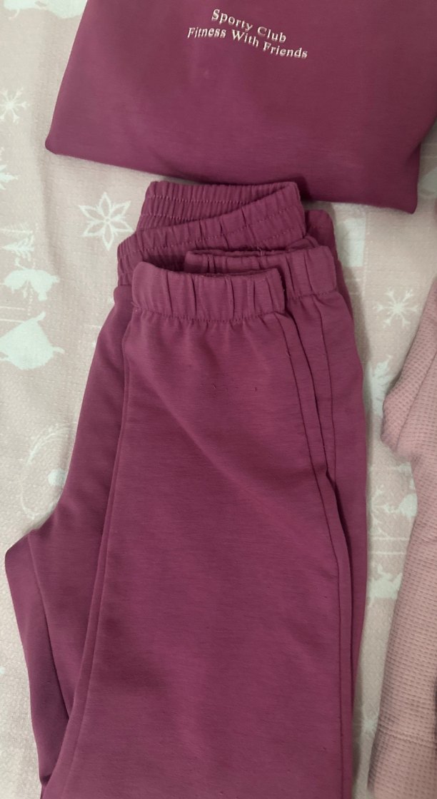 Bordo ve Pastel Kız Eşofman Takımı bu ıkı takımları - Görsel 3