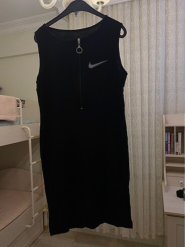 Nike Elbise