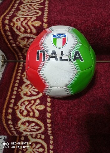 Az kullanılmış, futbol topu