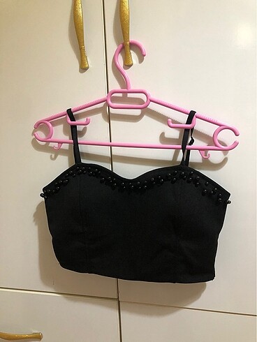 Siyah crop