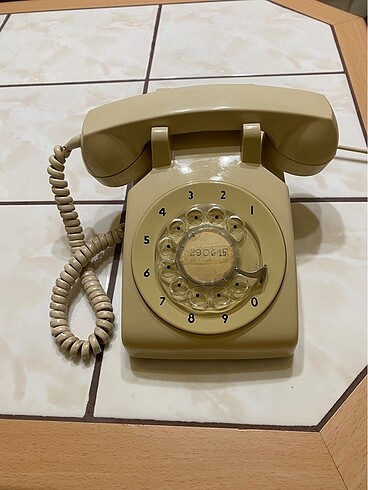 Vintage telefon çevirmeli