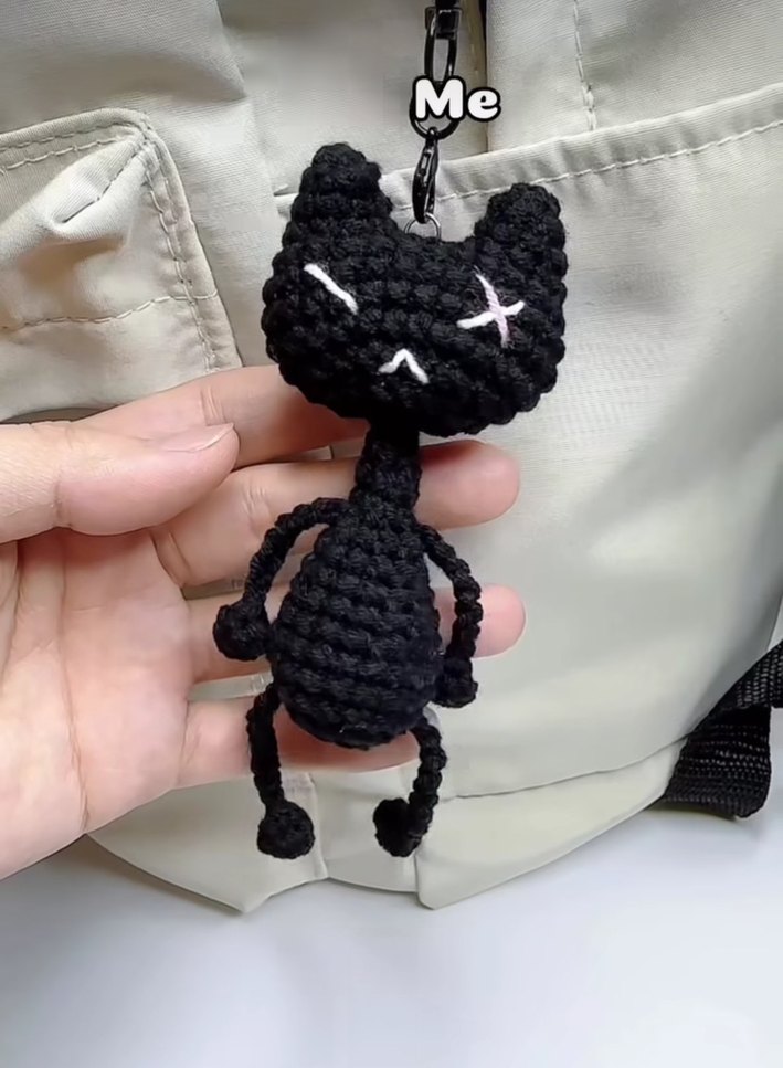 Amigurumi Kedi Anahtarlık siyah beyaz kedi - Görsel 2