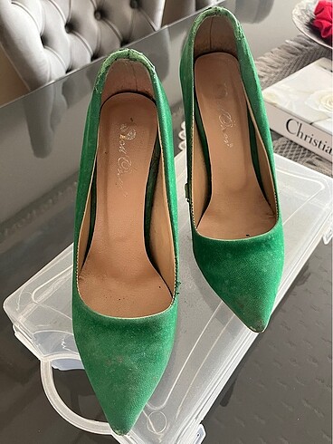 Yeşil stiletto