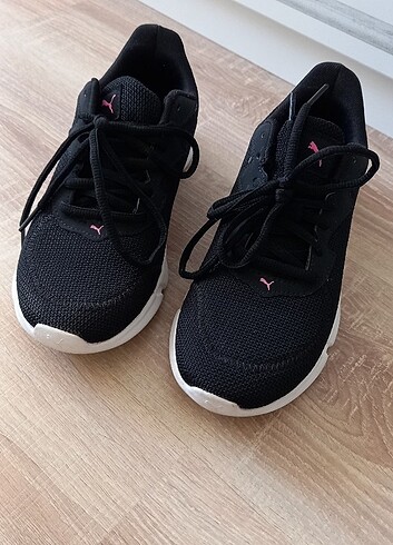 37,5 Beden siyah Renk Puma Kadın Sneaker