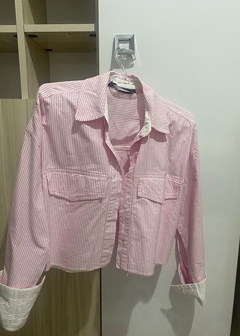 Zara Pembe Çizgili Uzun Kollu Kadın Gömlek
