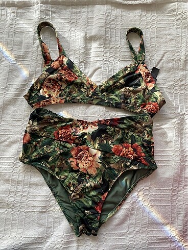 Trendyol çiçek desenli yüksek bel bikini