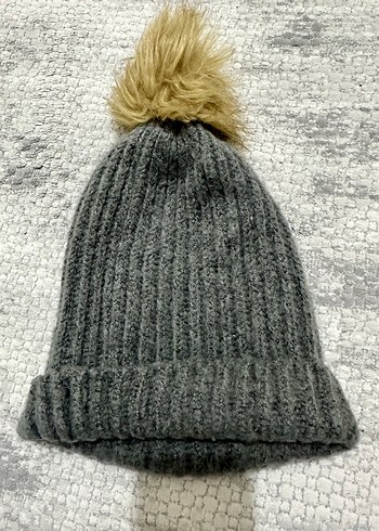 Gri Örgü Kadın Bere Ponponlu - Görsel 2