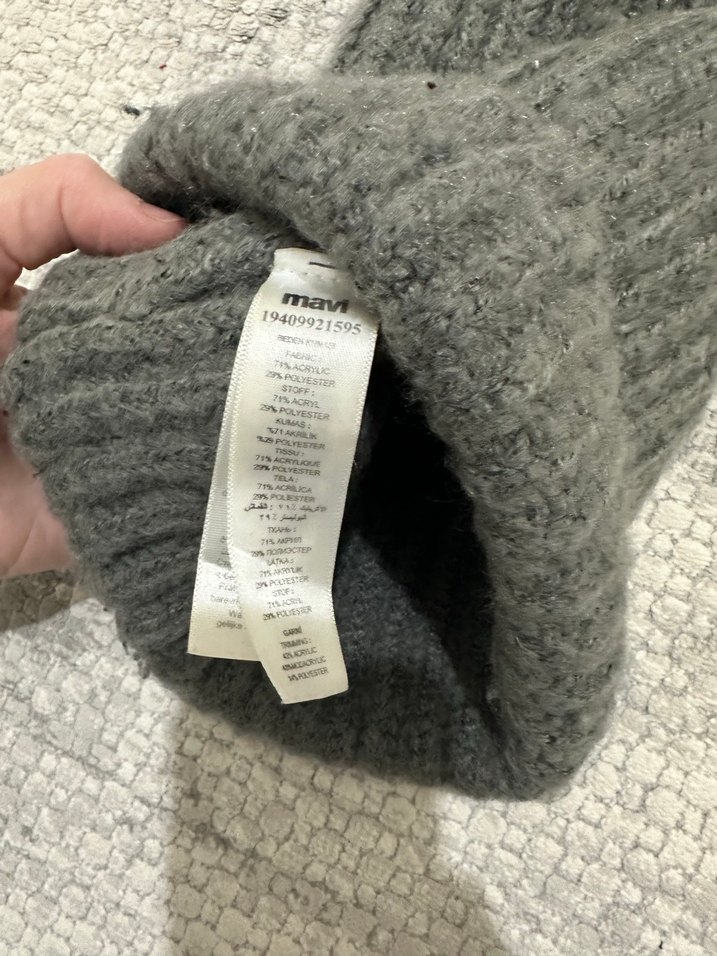 Gri Örgü Kadın Bere Ponponlu - Görsel 3