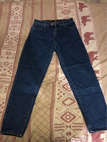 Mom Jean