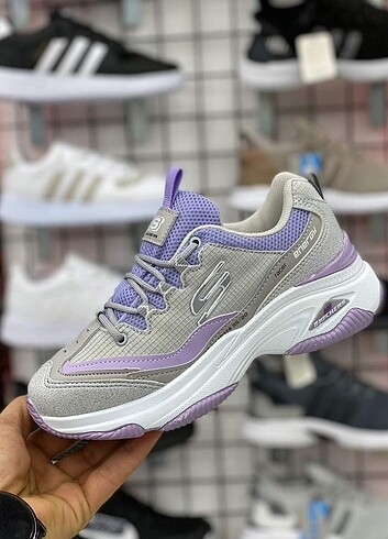 Skechers