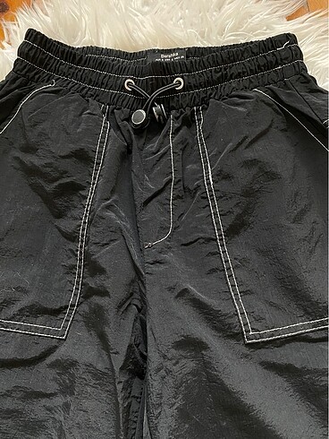 xs Beden Bershka Paraşüt Kumaş Pantolon