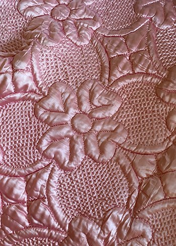 Nakışlı Pembe Pastel Renkli Yorgan - Görsel 3