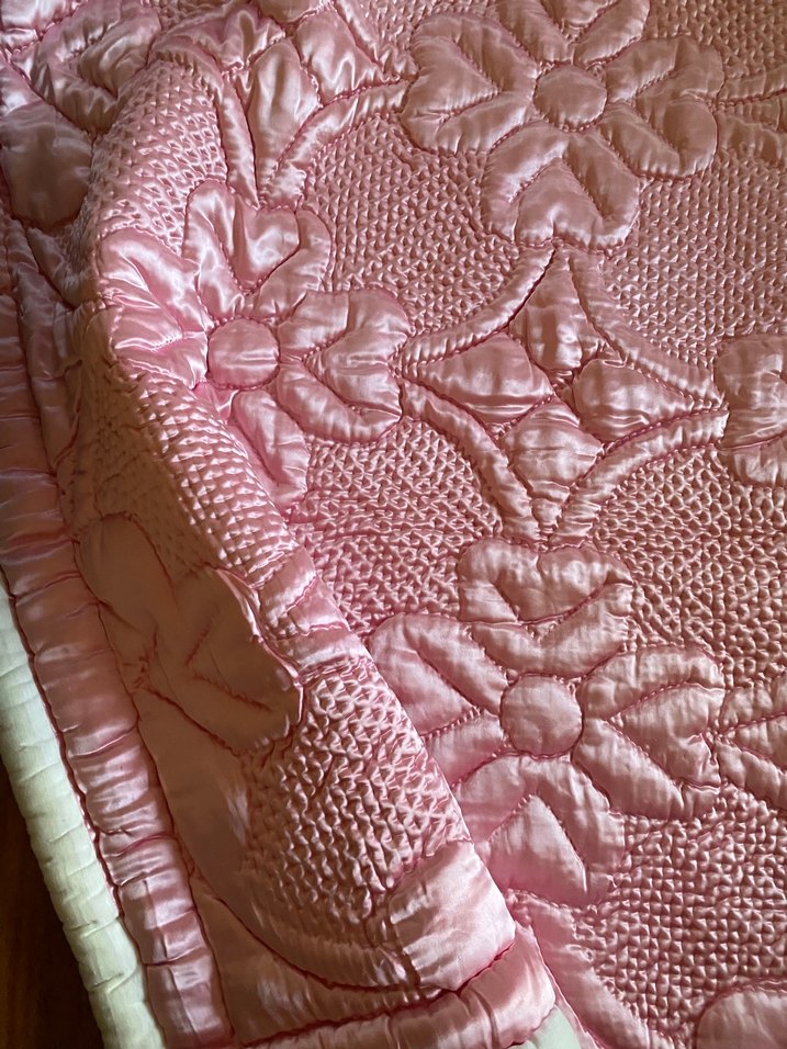 Nakışlı Pembe Pastel Renkli Yorgan - Görsel 4