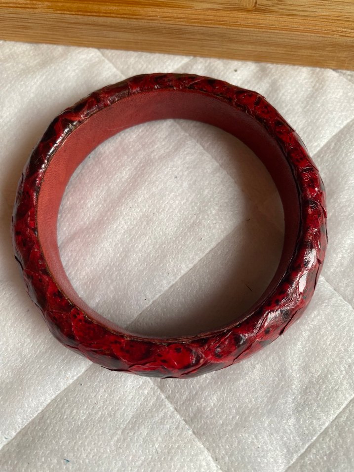 Bordo Yılan Desenli deri Bilezik - Görsel 5