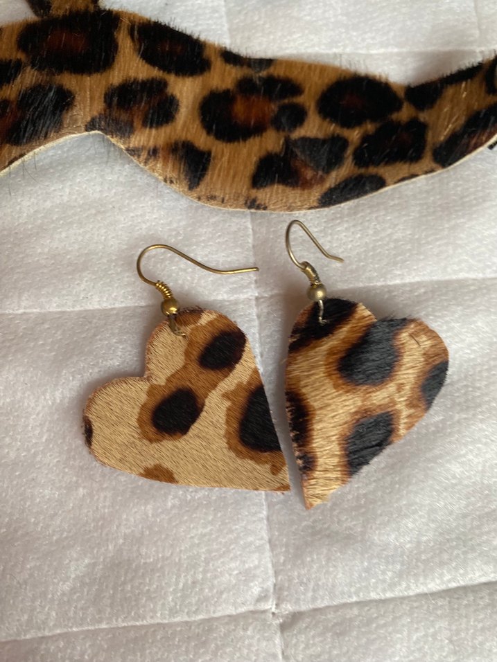 Leopar Desenli Deri Aksesuar Seti - Görsel 5