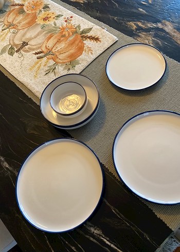 Beyaz zemine lacivert Çizgili Yemek takımı - Görsel 11