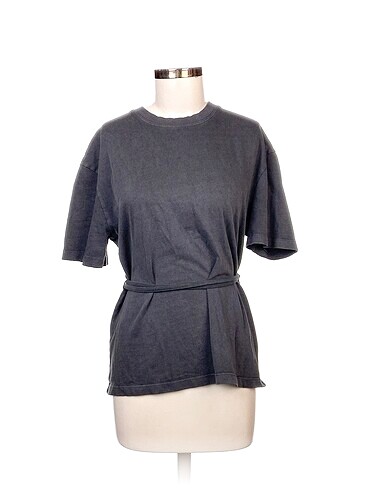 Zara Bluz %70 İndirimli.