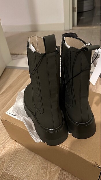 H&M H&M Chelsea Bot