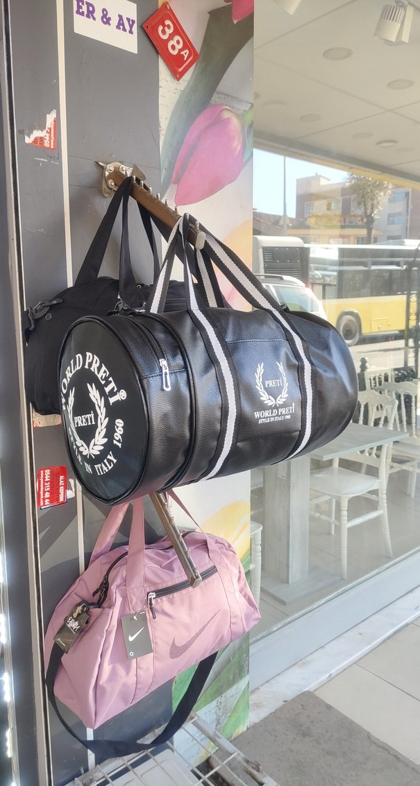 Renkli Baskılı Siyah büyük boy astarlı kaliteli Spor Çantası - Görsel 3