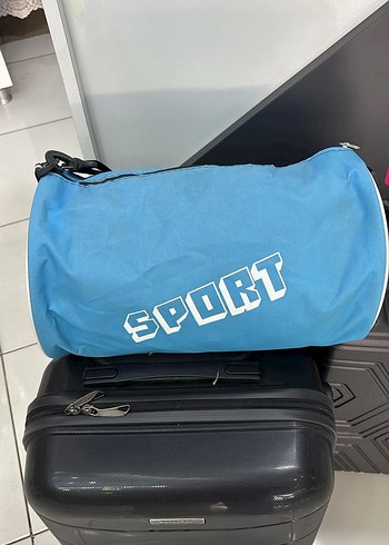 Mavi Fermuarlı Spor Çantası - Görsel 2
