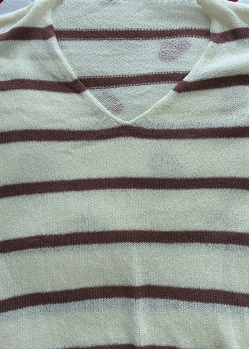 V Yaka Bej Çizgili Örgü Kadın Kazak - Görsel 2