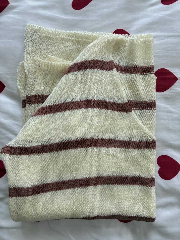 V Yaka Bej Çizgili Örgü Kadın Kazak - Görsel 5