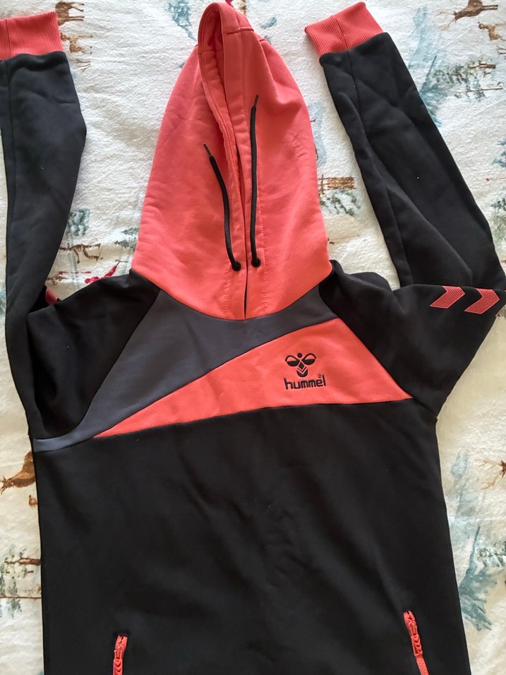 Siyah Kapüşonlu Sweatshirt - Görsel 2