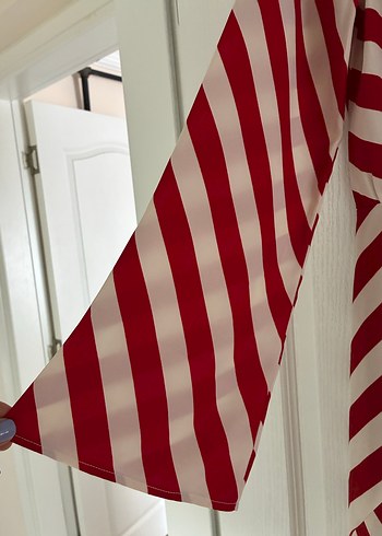 Çizgili Uzun Kırmızı Elbise - Görsel 6