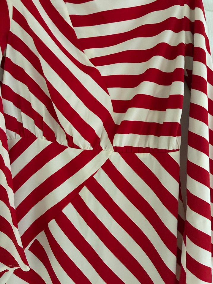 Çizgili Uzun Kırmızı Elbise - Görsel 3