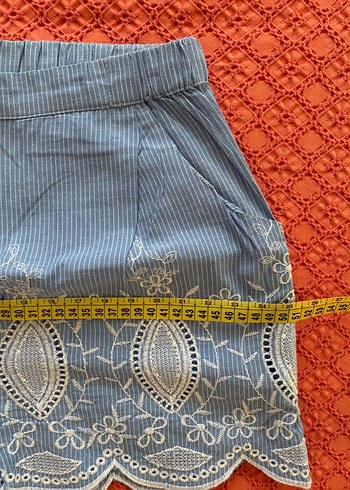36 Beden mavi Renk Nakışlı Dantel Detaylı Mini Şort