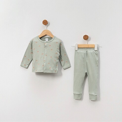 Bebek pijama takımı ayıcık desenli yeşil