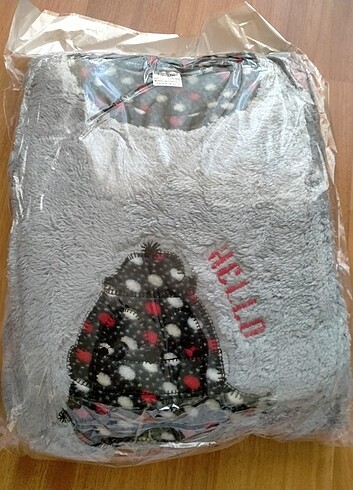 m Beden Polar pijama takımı 220 TL
