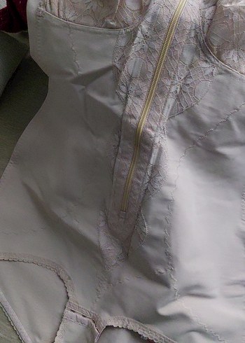 Beyaz Mini Hemşire Korsesi - Görsel 3