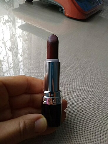 Avon ruj