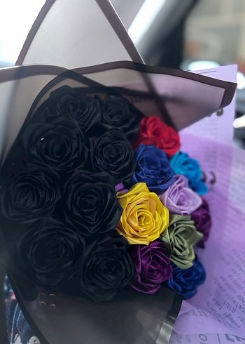 Renkli ve Siyah Gül Buketi - Görsel 2