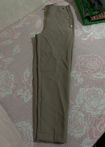 Düğmeli Bej Kadın Kumaş Pantolon - Görsel 3