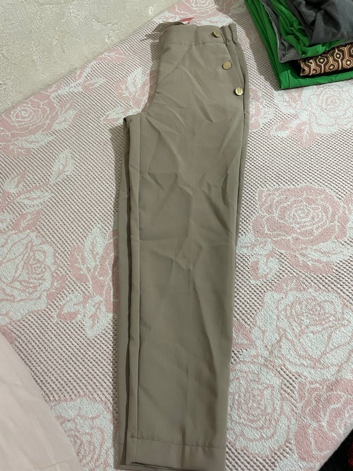 Düğmeli Bej Kadın Kumaş Pantolon - Görsel 4