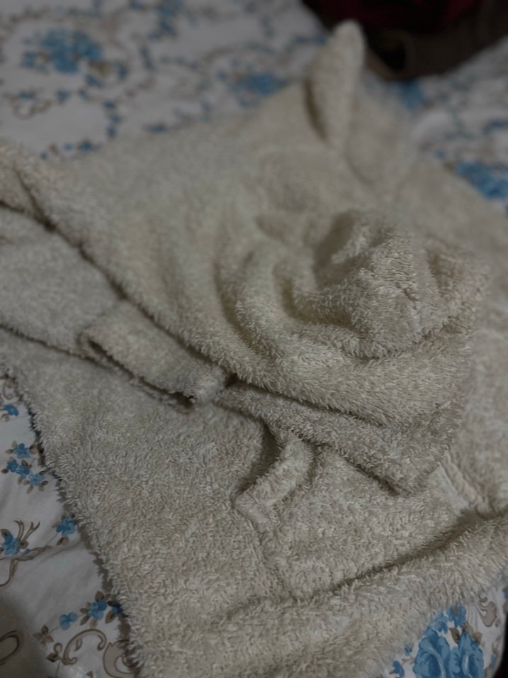 Kapüşonlu Beyaz Kadın Peluş Ceket - Görsel 3