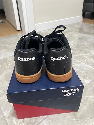 38 Beden REEBOK AYAKKABİ