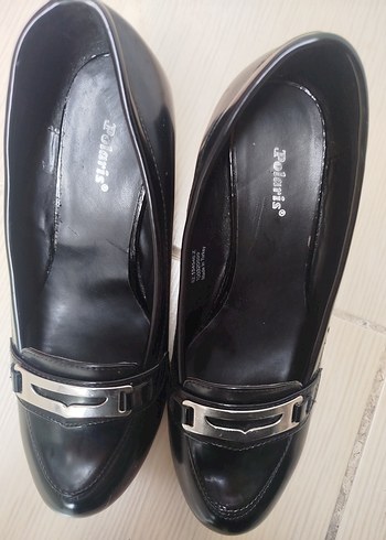 Polaris marka Siyah Parlak Tokalı Kadın Klasik Topuklu Ayakkabı - Görsel 2