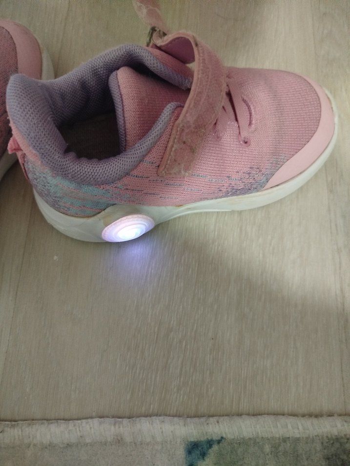 Kız Çocuk Pembe Cırtlı Spor Ayakkabı - Görsel 4